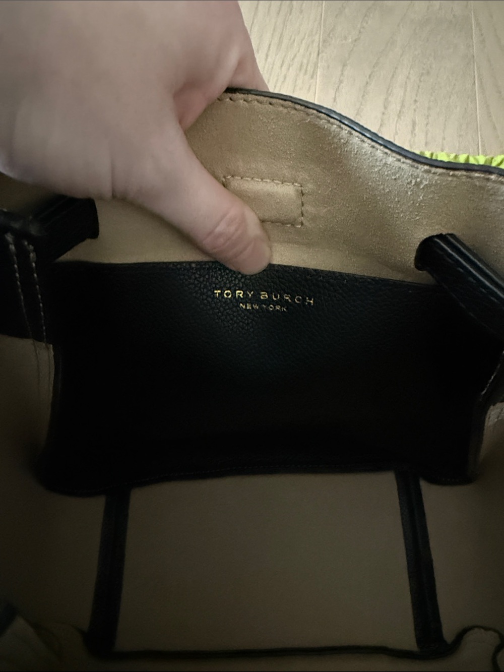 🆕 Tory Burch Romy bucket bag - Picture 12 of 14